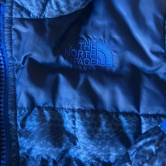 The North Face Baby Blue Thermoball Hooded Puffer Jacket - Picture 5 of 6